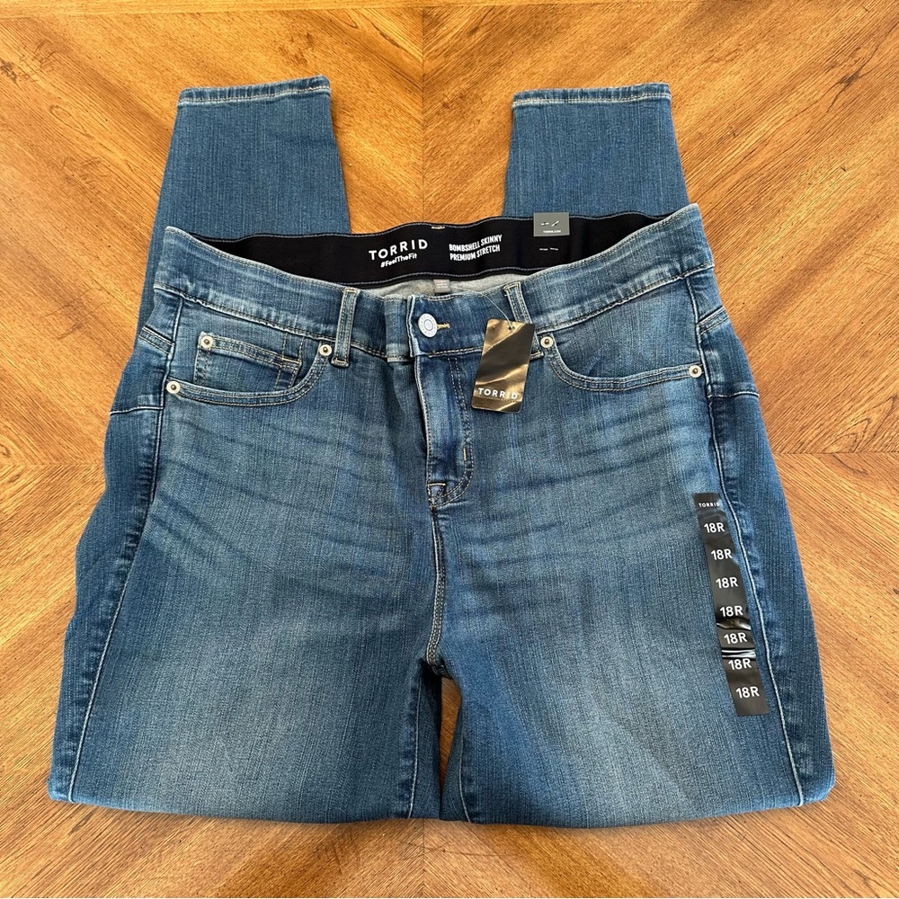 Torrid Heartthrob Blue Bombshell Skinny Jeans, Plus Size 18R, Women's Denim, New - Picture 3 of 13